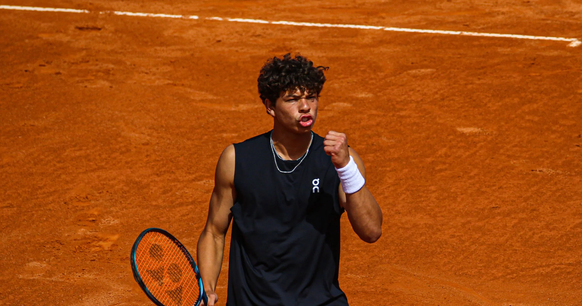 Analiza meciului Shelton B. vs. Navone M. în ATP Madrid 2025: strategii și pariuri